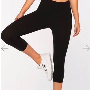 Women’s Lorna Jane Capri 7/8 Tights
